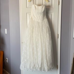 David’s Bridal cap sleeve ivory ball gown size 14